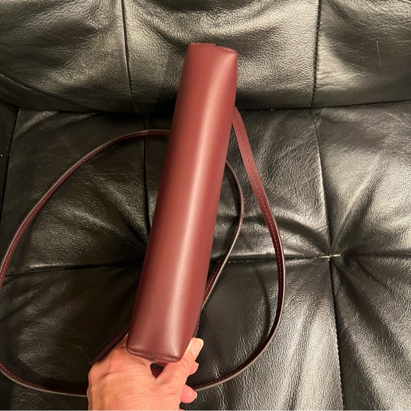 Kate Spade Ivy Street Amy Crossbody Color Cherrywood 5.5"h x 9.5"w - Picture 6 of 7